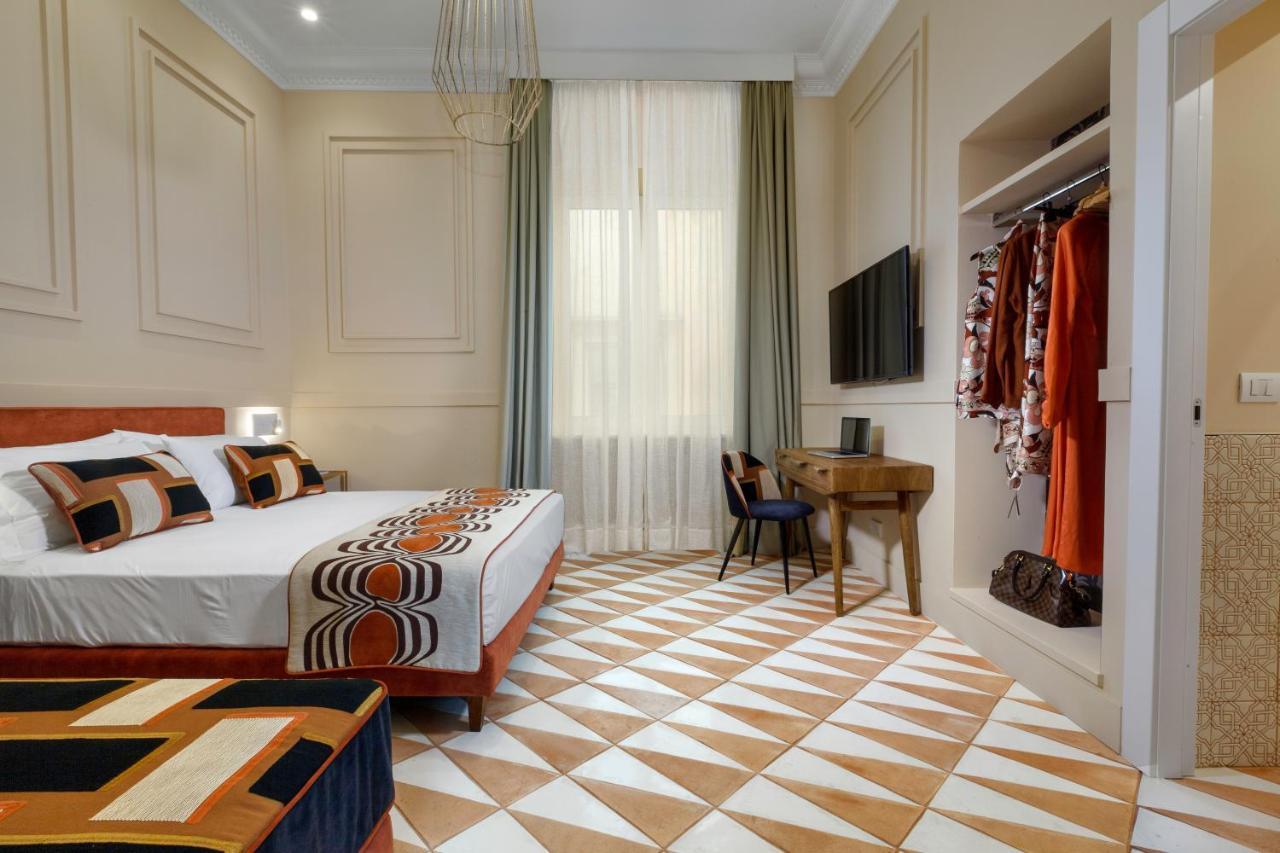 Yourhome - Maison Iovino Luxury Rooms ซอร์เรนโต ภายนอก รูปภาพ