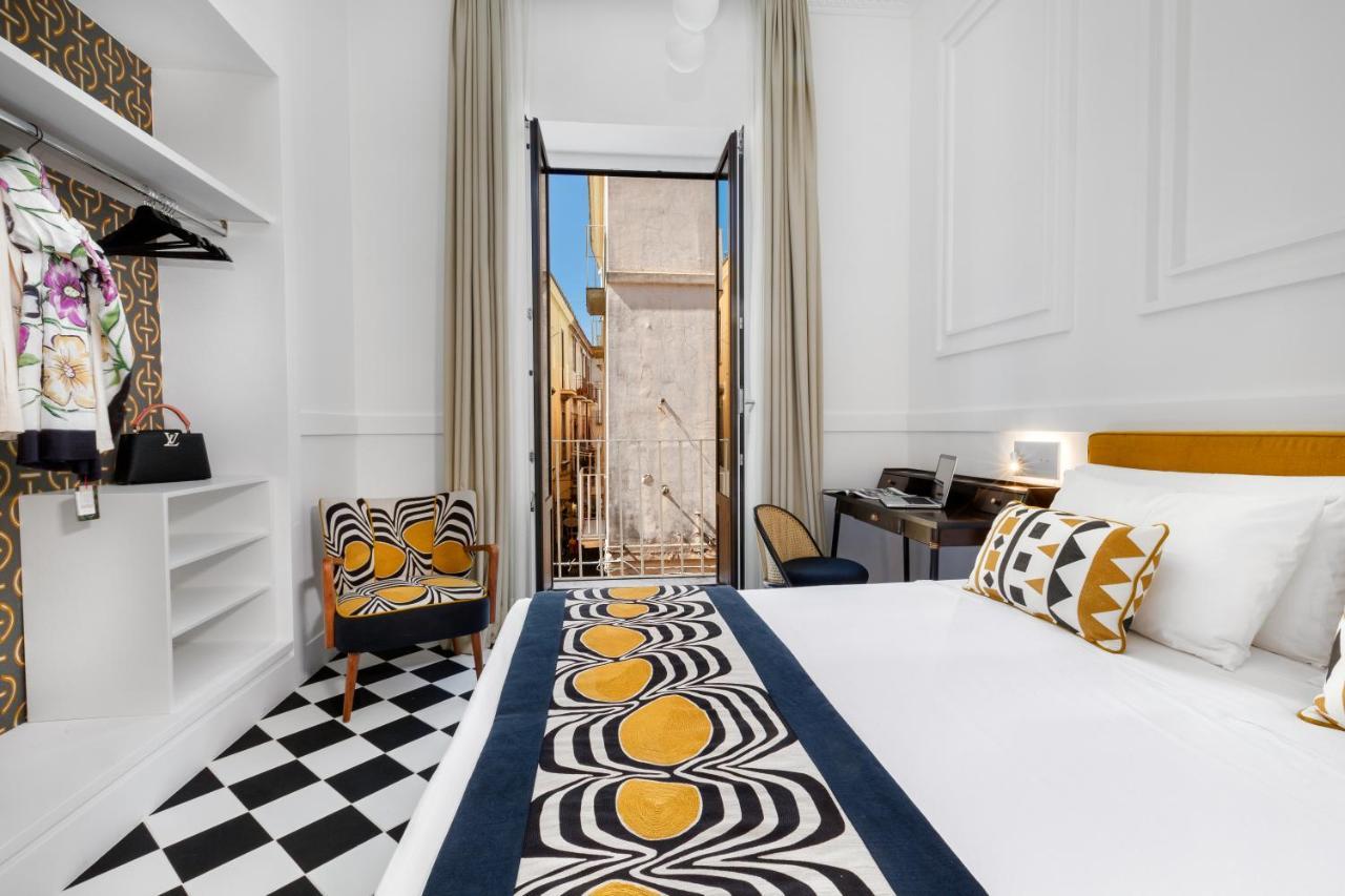 Yourhome - Maison Iovino Luxury Rooms ซอร์เรนโต ภายนอก รูปภาพ