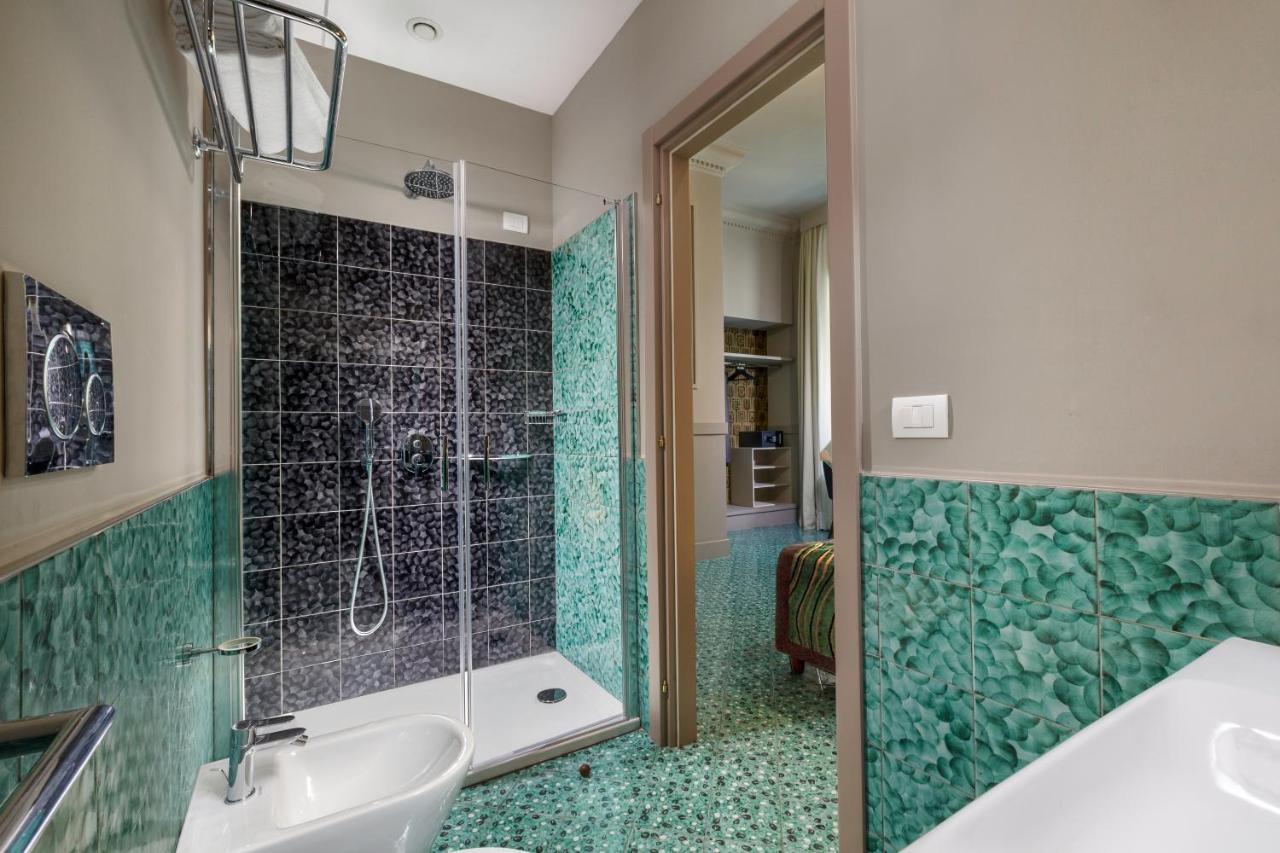 Yourhome - Maison Iovino Luxury Rooms ซอร์เรนโต ภายนอก รูปภาพ