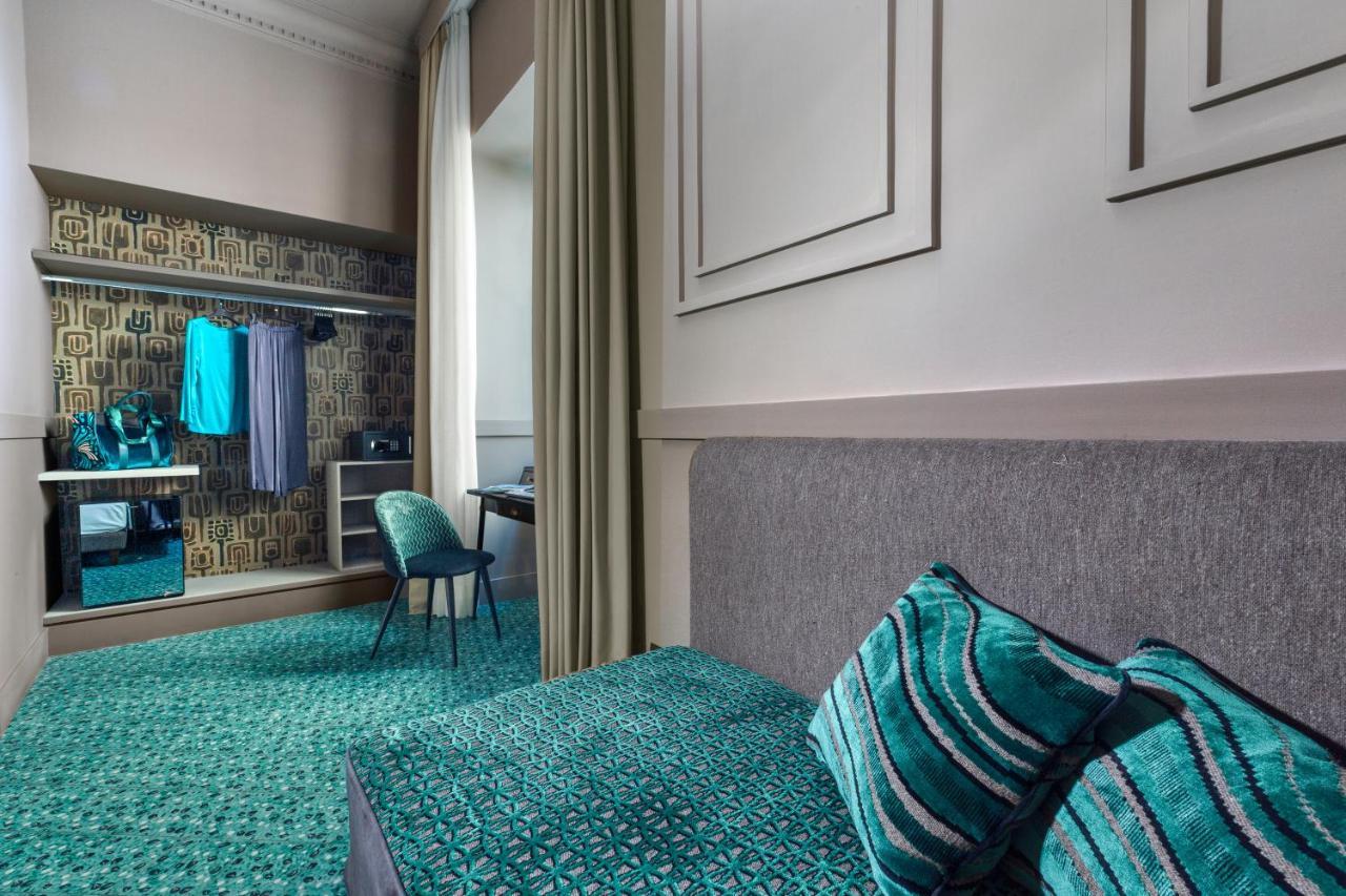 Yourhome - Maison Iovino Luxury Rooms ซอร์เรนโต ภายนอก รูปภาพ