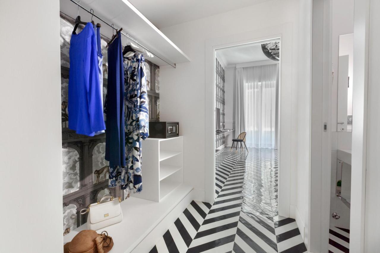 Yourhome - Maison Iovino Luxury Rooms ซอร์เรนโต ภายนอก รูปภาพ